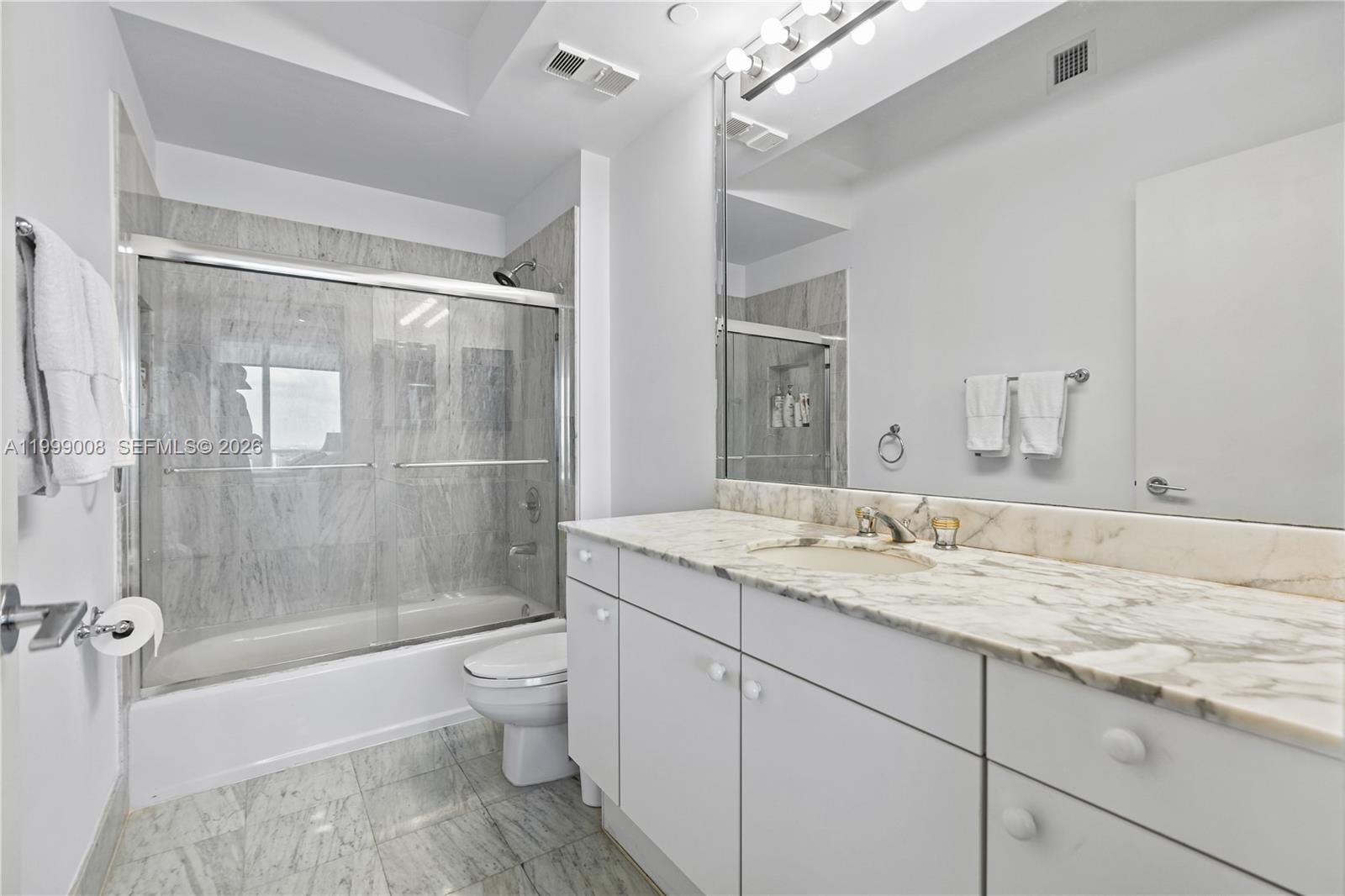 3802 NE 207th St #2704, Aventura FL 33180