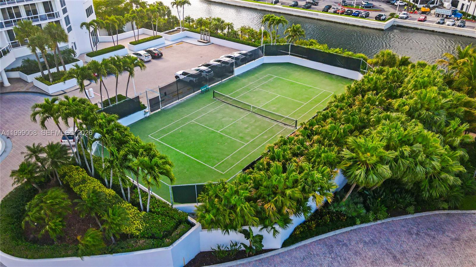 3802 NE 207th St #2704, Aventura FL 33180