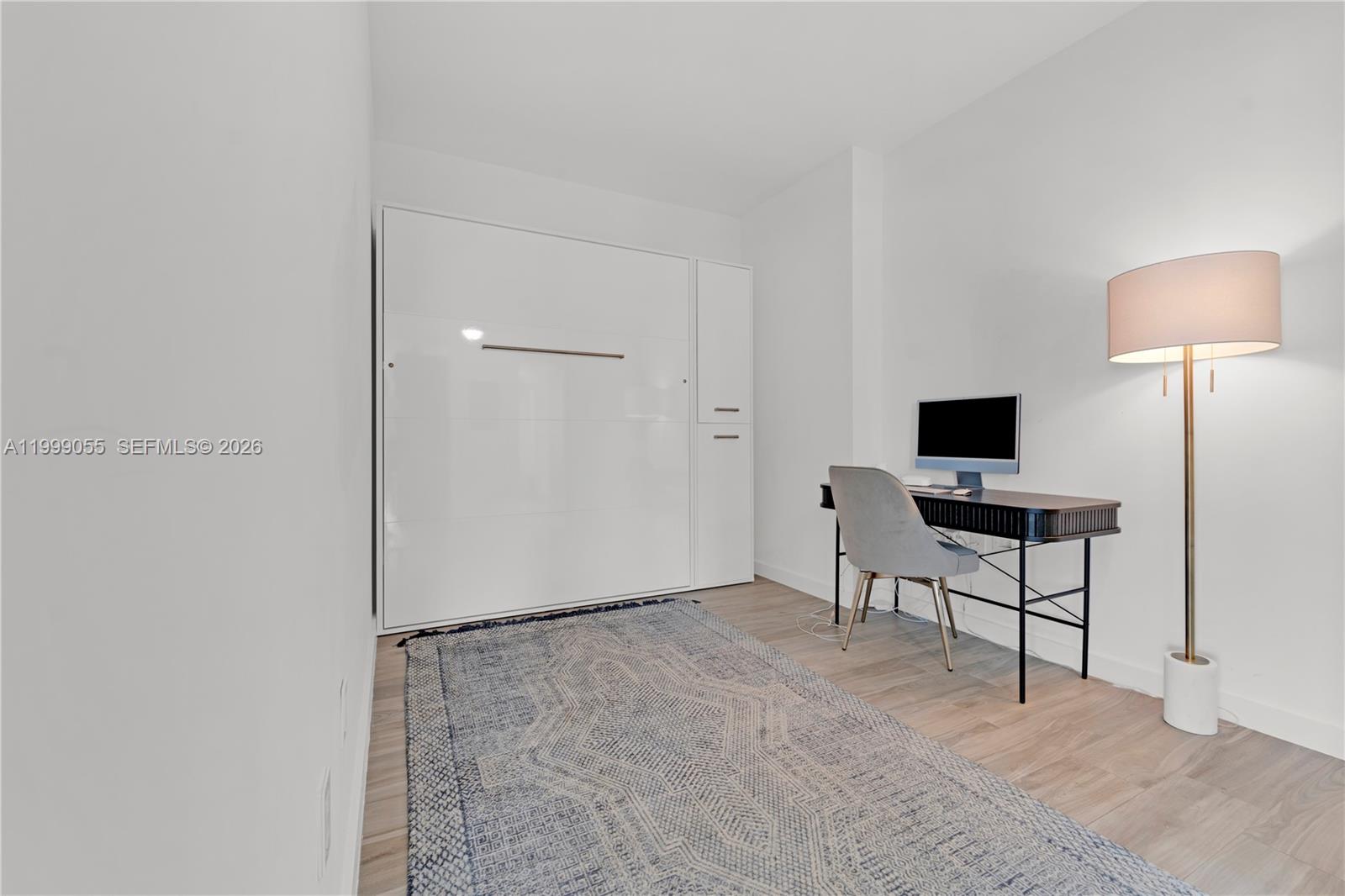 460 NE 28th St #3201, Miami FL 33137