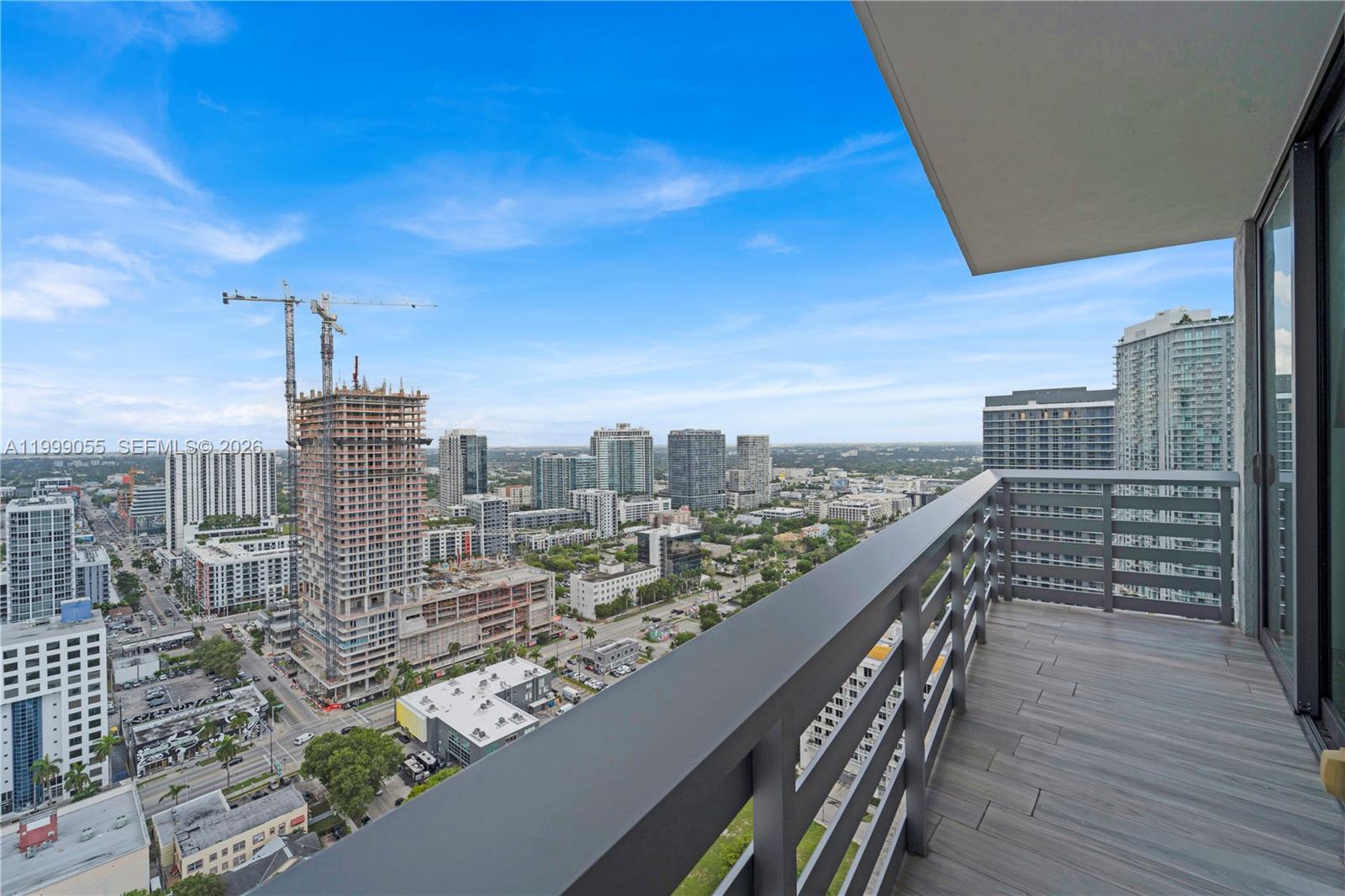 460 NE 28th St #3201, Miami FL 33137