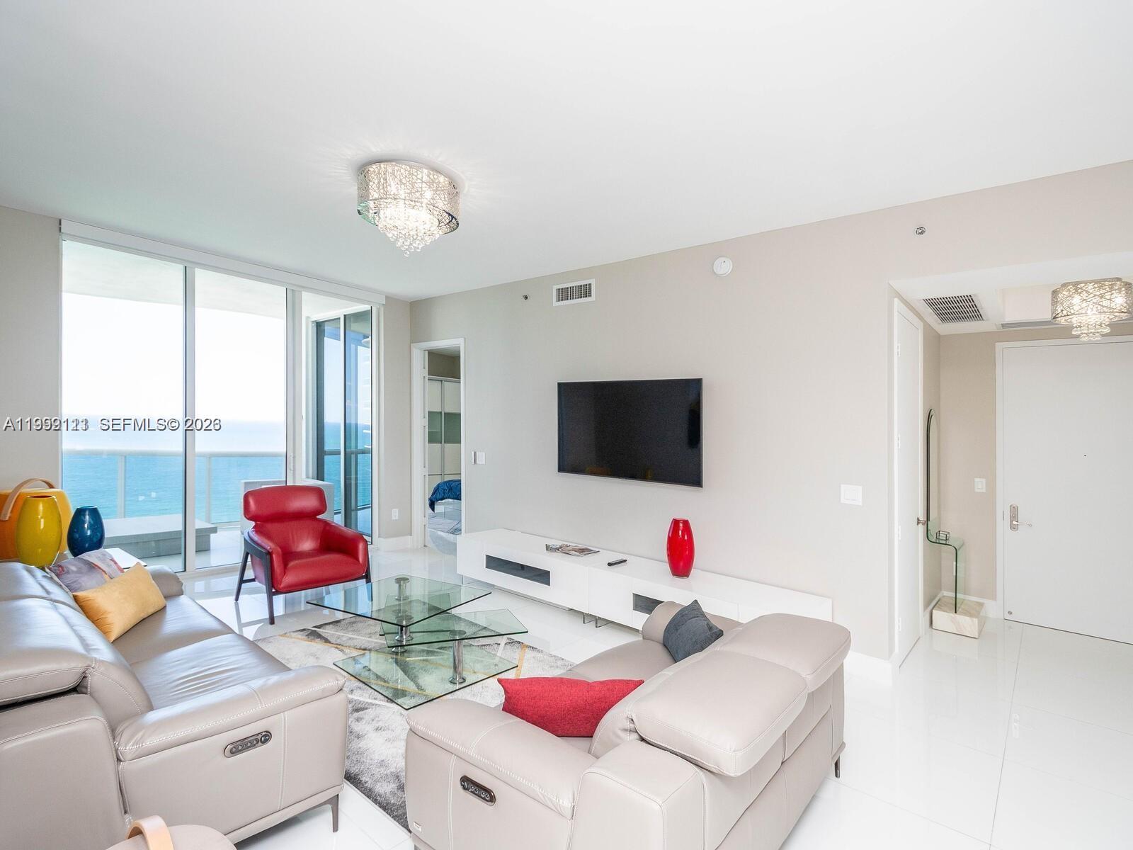 15901 Collins Ave #2504, Sunny Isles Beach FL 33160