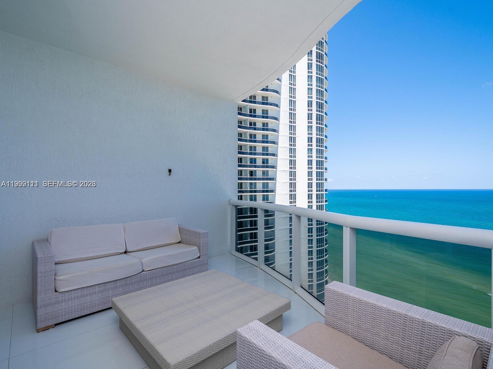 15901 Collins Ave #2504, Sunny Isles Beach FL 33160