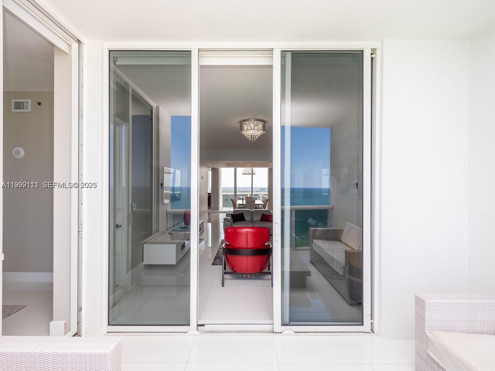 15901 Collins Ave #2504, Sunny Isles Beach FL 33160