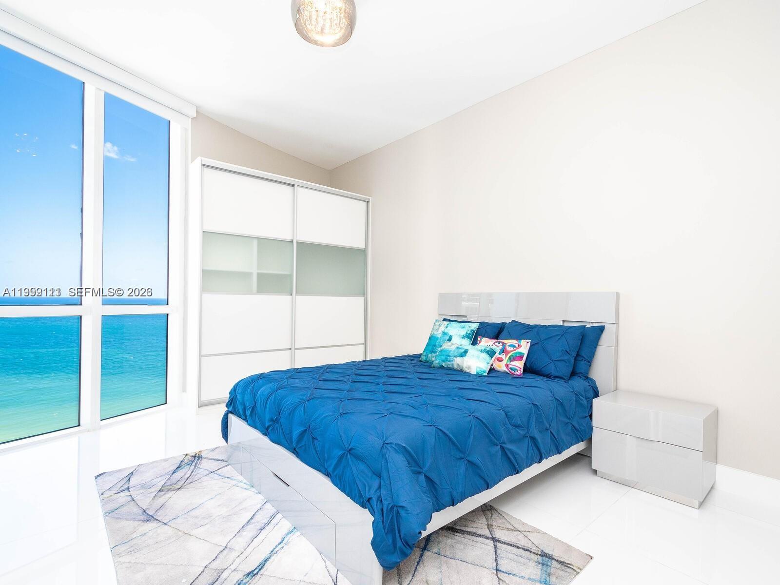 15901 Collins Ave #2504, Sunny Isles Beach FL 33160