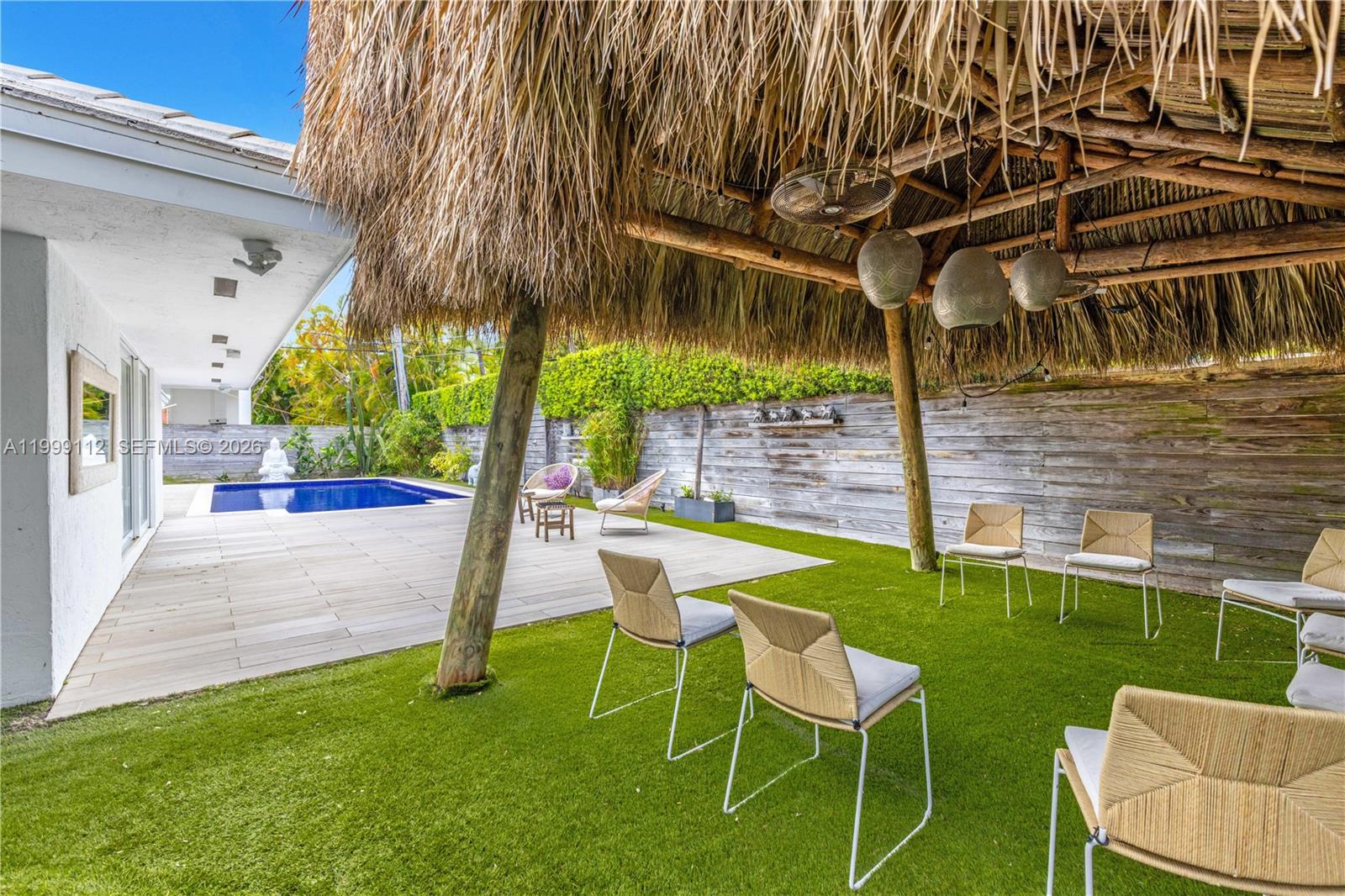 524 Warren Ln, Key Biscayne FL 33149