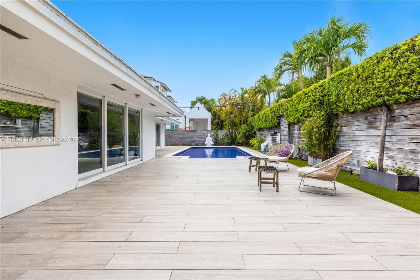 524 Warren Ln, Key Biscayne FL 33149
