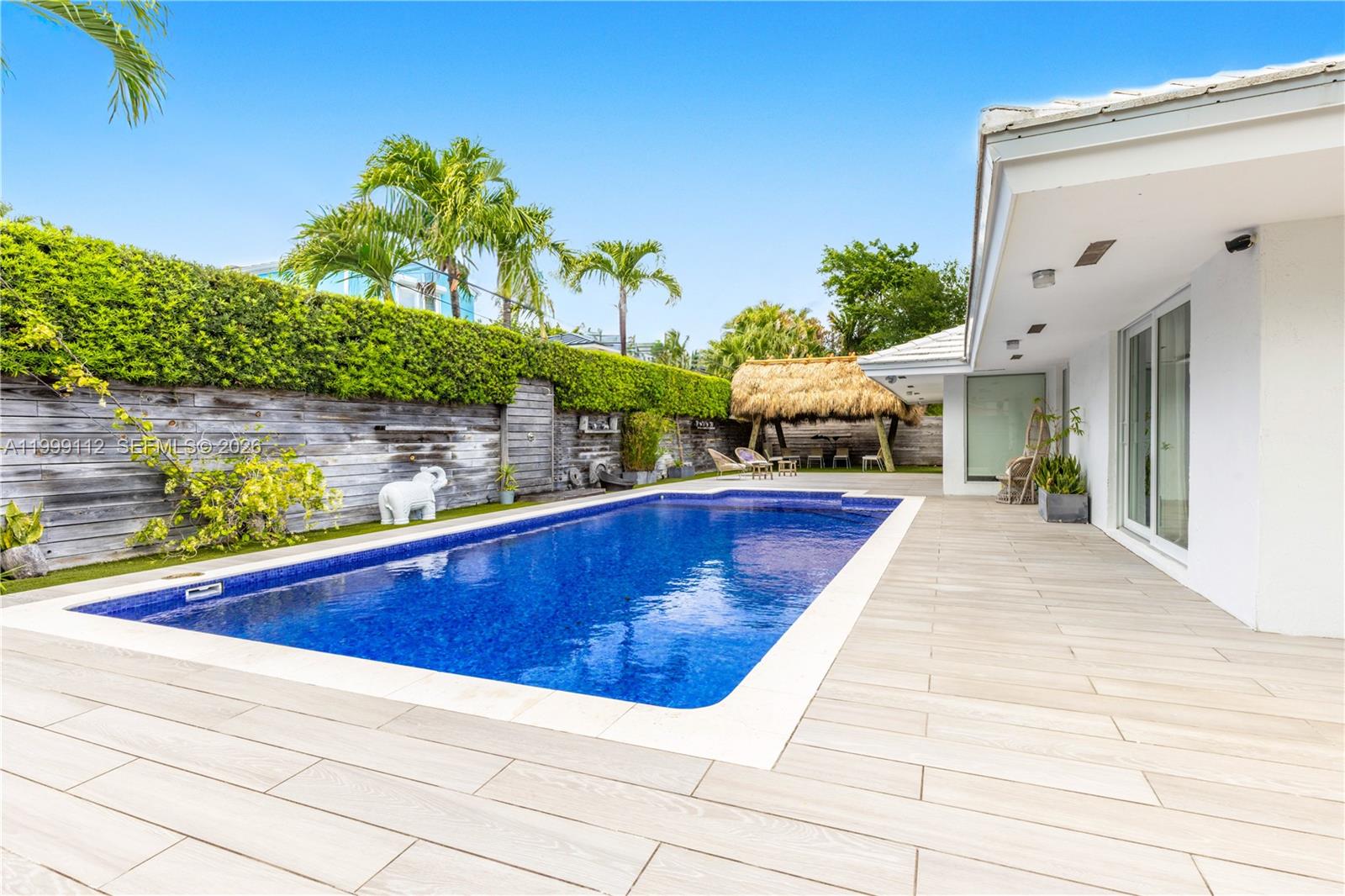 524 Warren Ln, Key Biscayne FL 33149