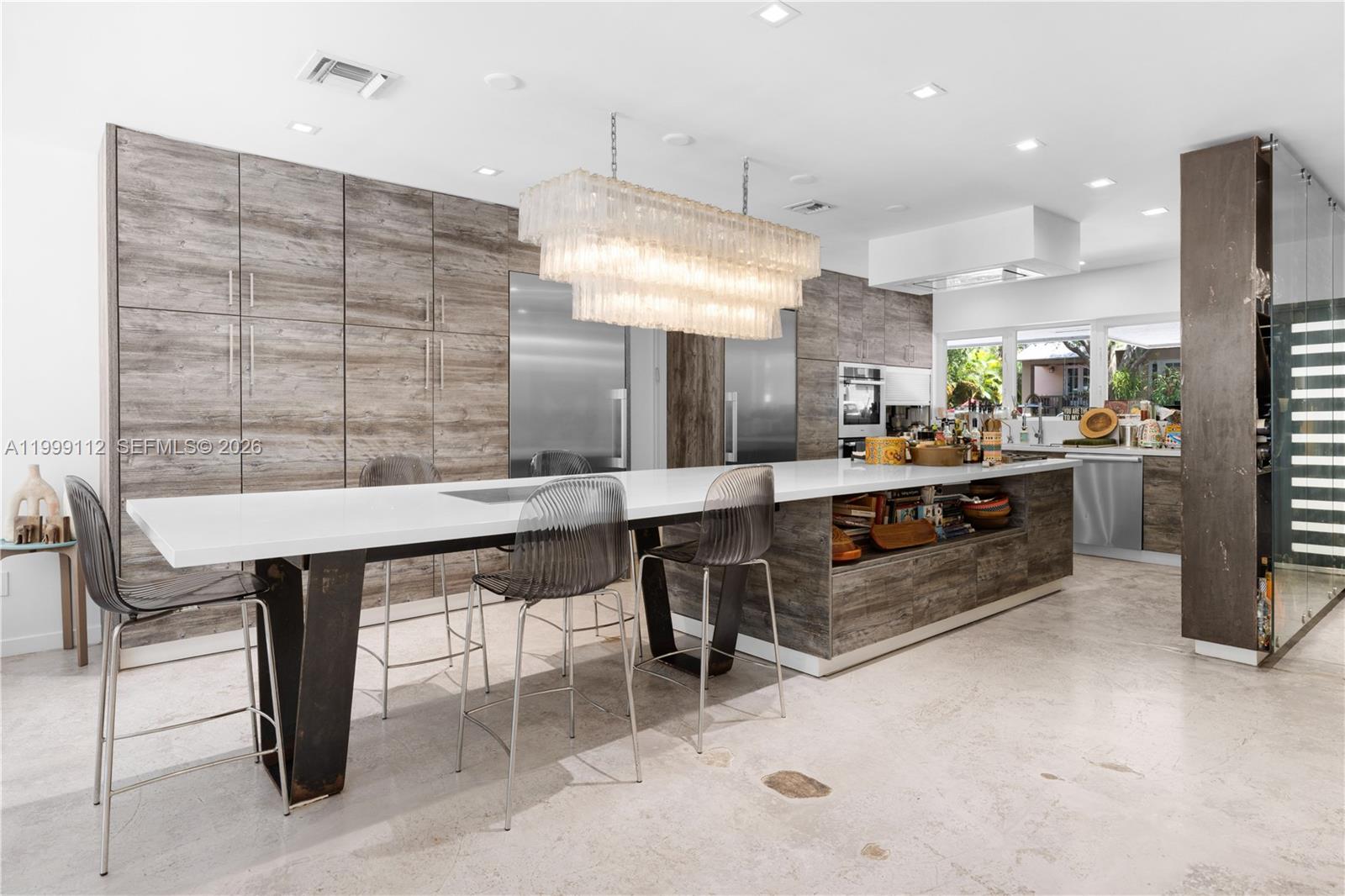 524 Warren Ln, Key Biscayne FL 33149