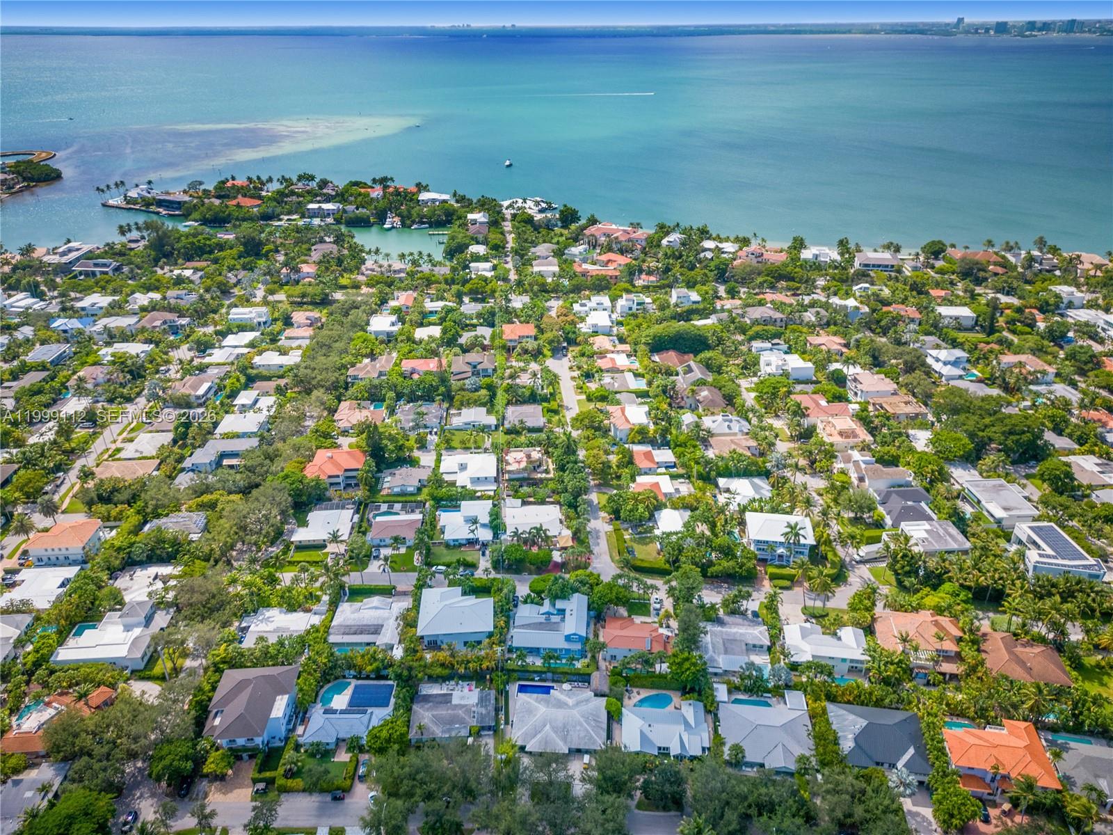 524 Warren Ln, Key Biscayne FL 33149