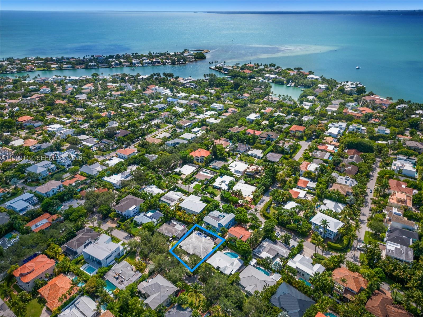 524 Warren Ln, Key Biscayne FL 33149