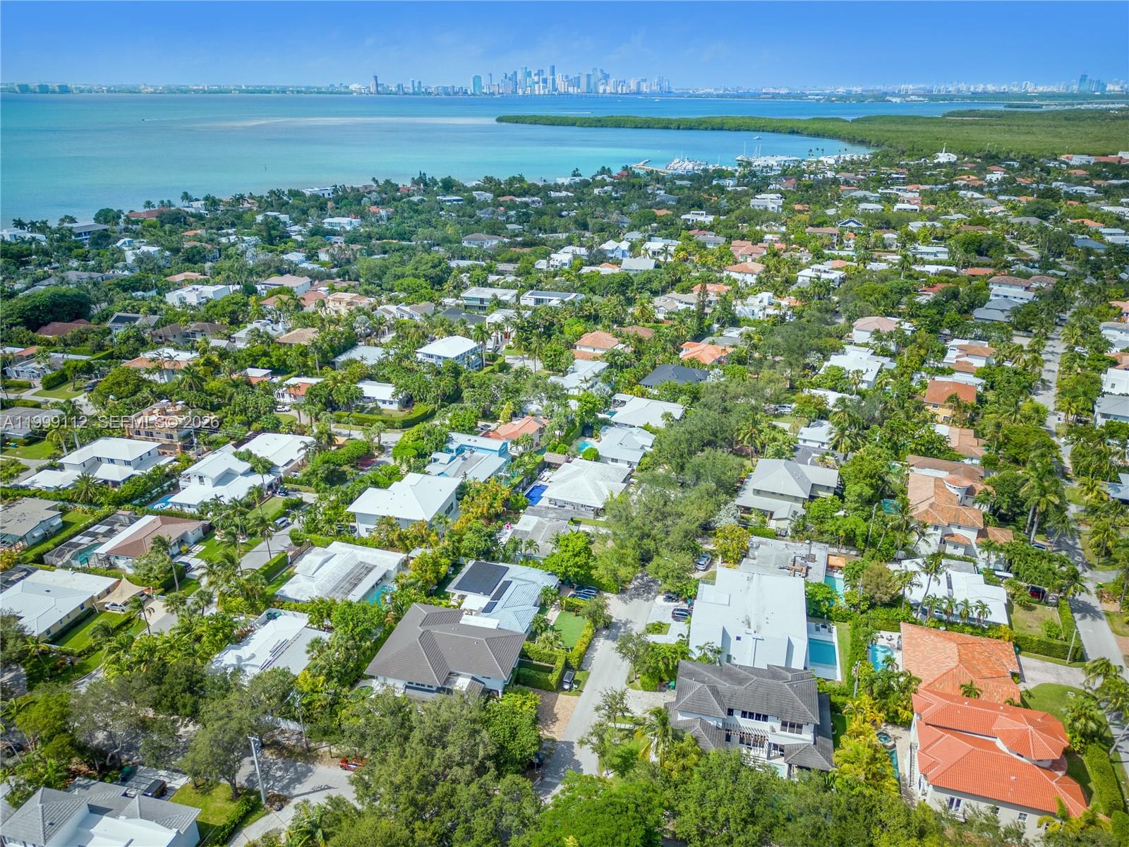 524 Warren Ln, Key Biscayne FL 33149