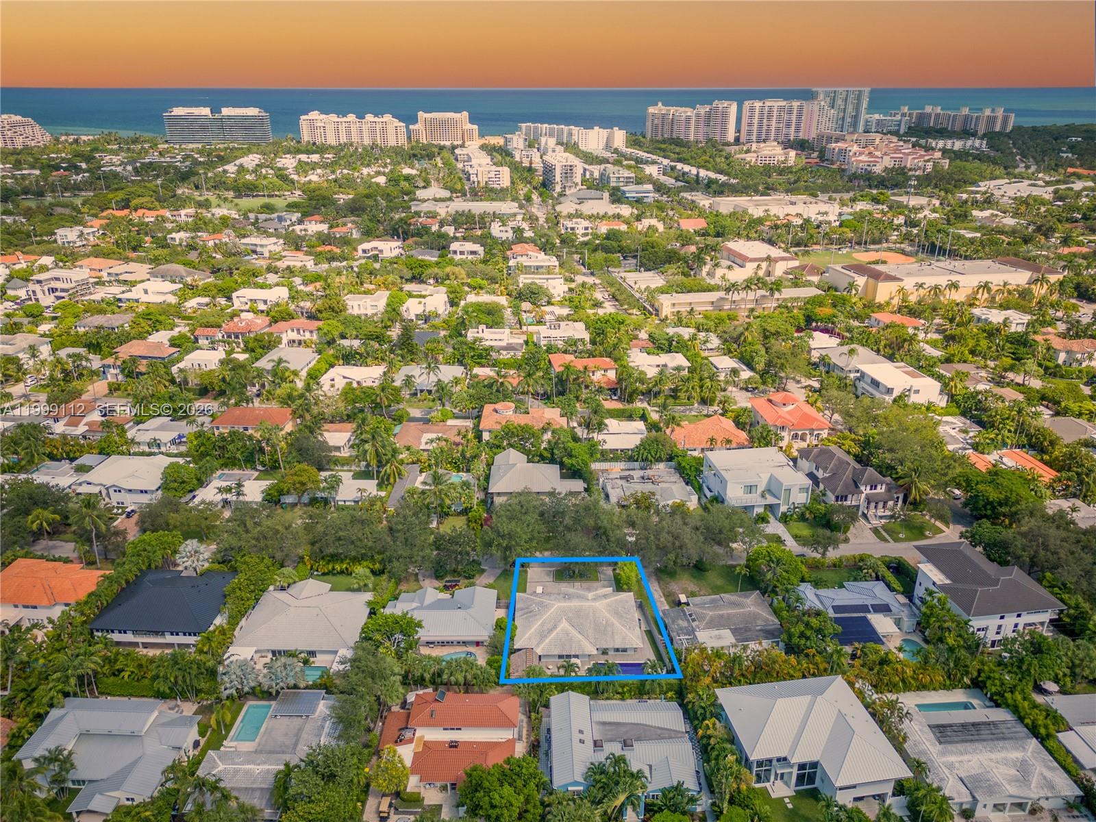 524 Warren Ln, Key Biscayne FL 33149