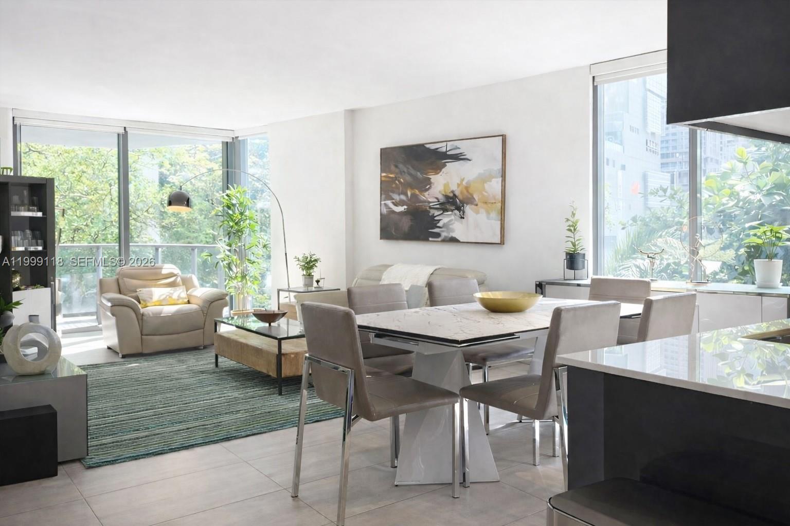 31 SE 6th St #301, Miami FL 33131