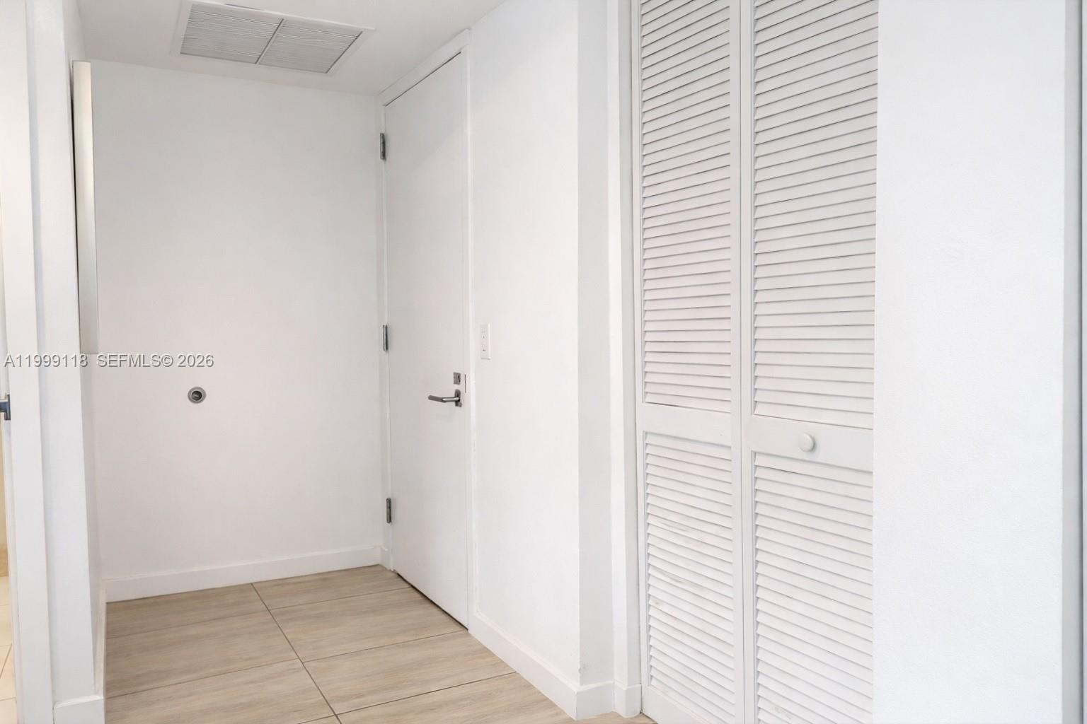 31 SE 6th St #301, Miami FL 33131