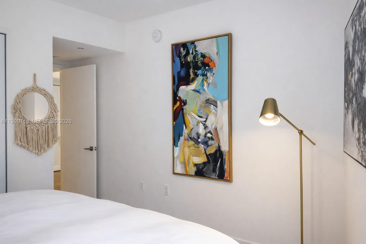 31 SE 6th St #301, Miami FL 33131