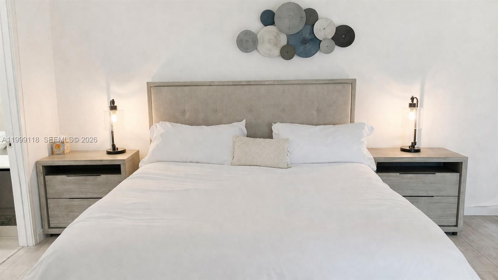 31 SE 6th St #301, Miami FL 33131