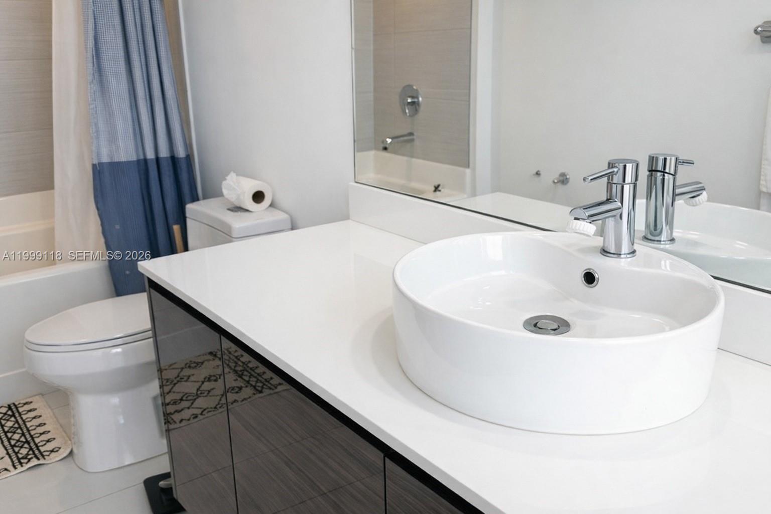 31 SE 6th St #301, Miami FL 33131