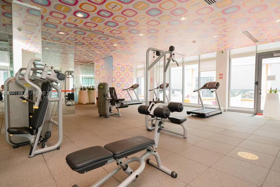 31 SE 6th St #301, Miami FL 33131