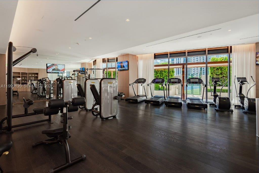 801 S Miami Ave #5006, Miami FL 33130