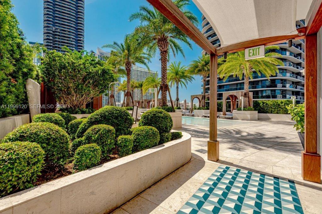 801 S Miami Ave #5006, Miami FL 33130