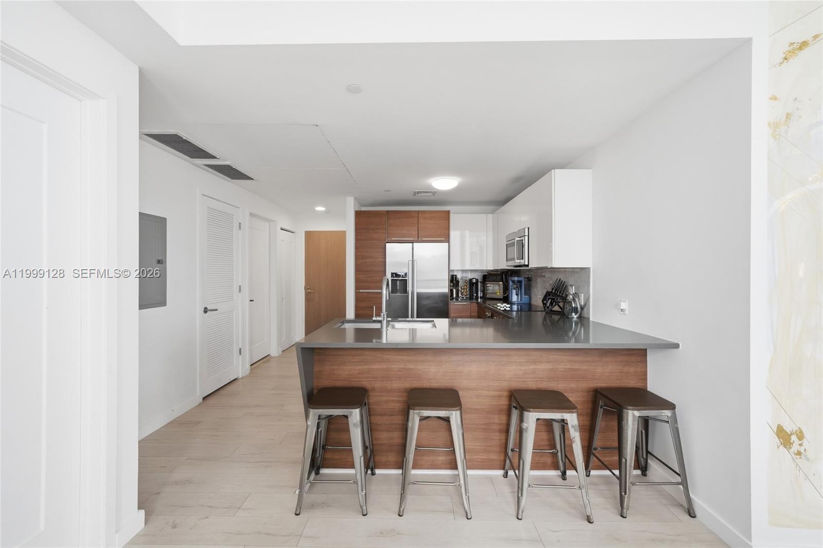 601 NE 27th St #1508, Miami FL 33137