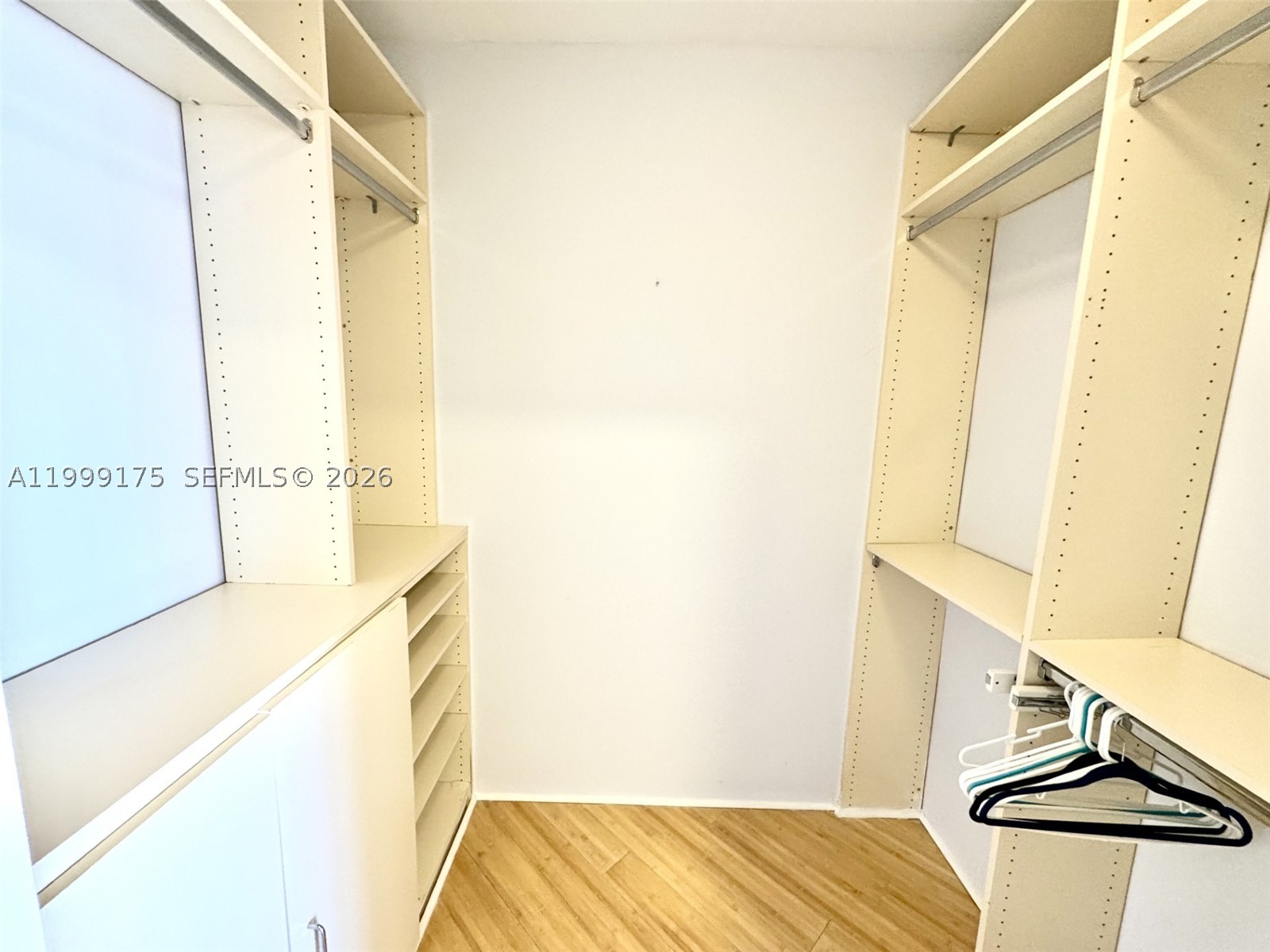 2000 Island Blvd #1801, Aventura FL 33160