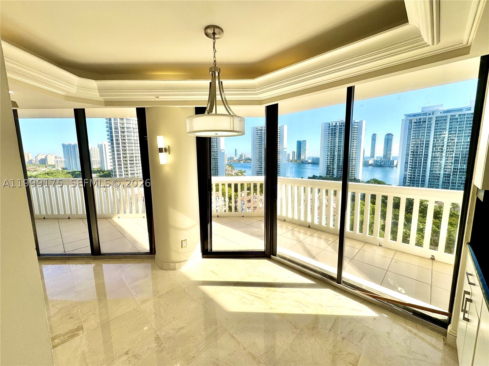 2000 Island Blvd #1801, Aventura FL 33160
