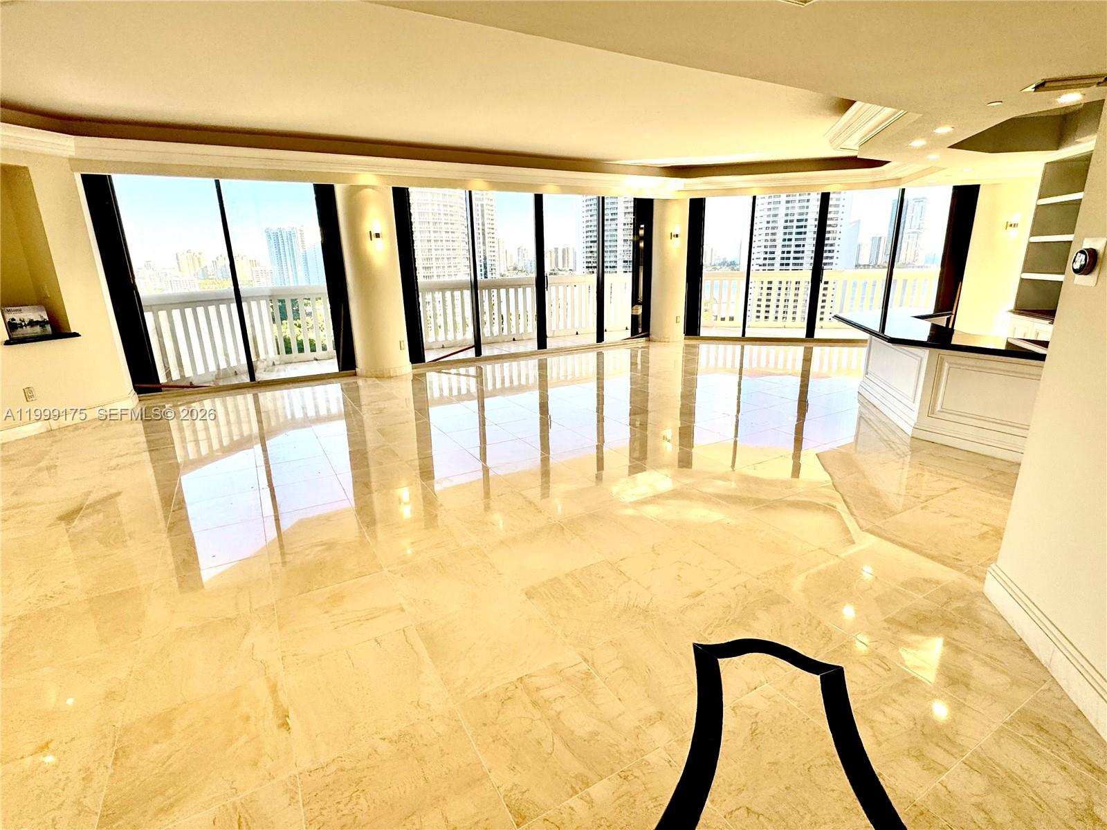 2000 Island Blvd #1801, Aventura FL 33160