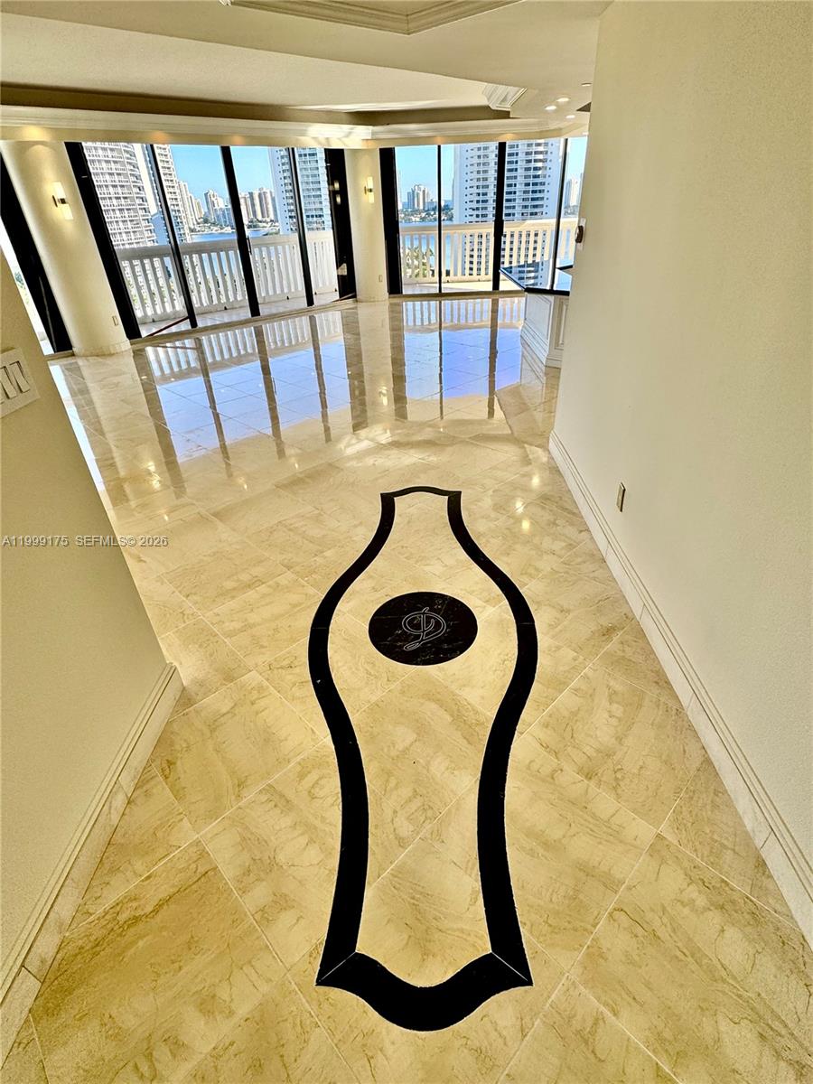 2000 Island Blvd #1801, Aventura FL 33160