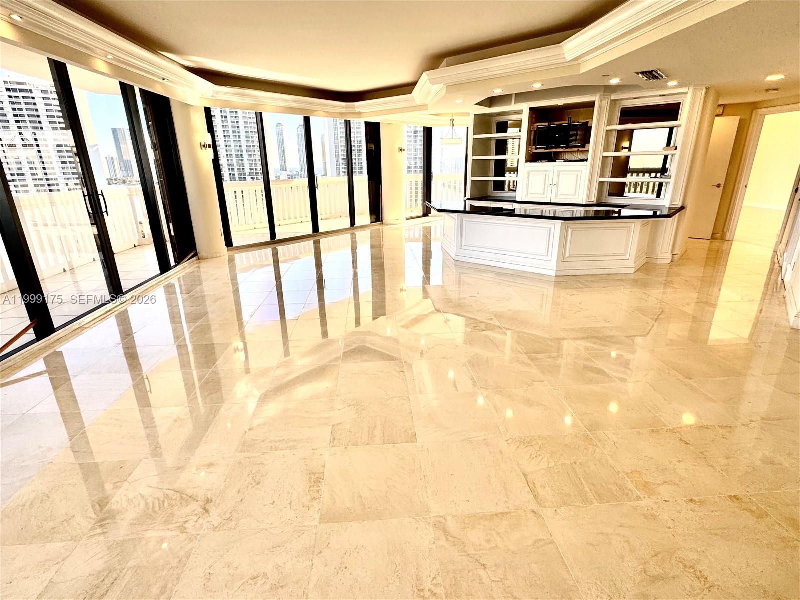 2000 Island Blvd #1801, Aventura FL 33160