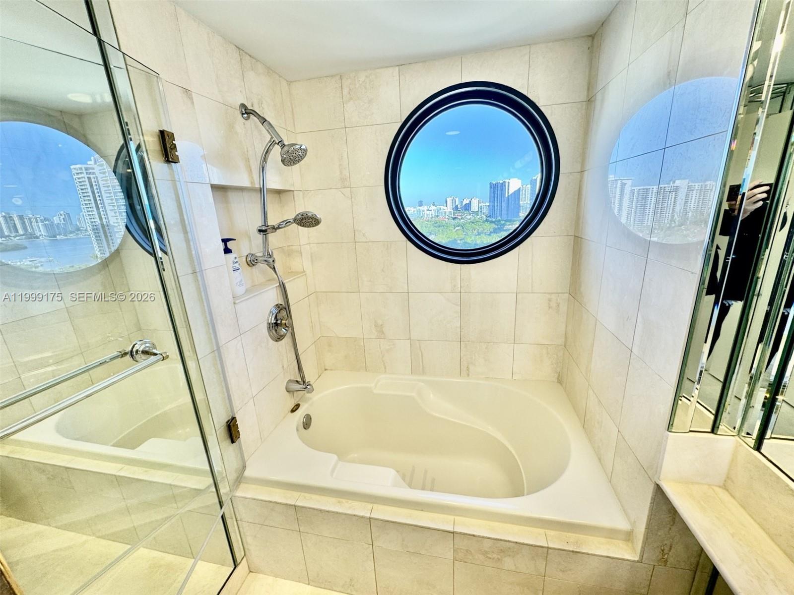 2000 Island Blvd #1801, Aventura FL 33160