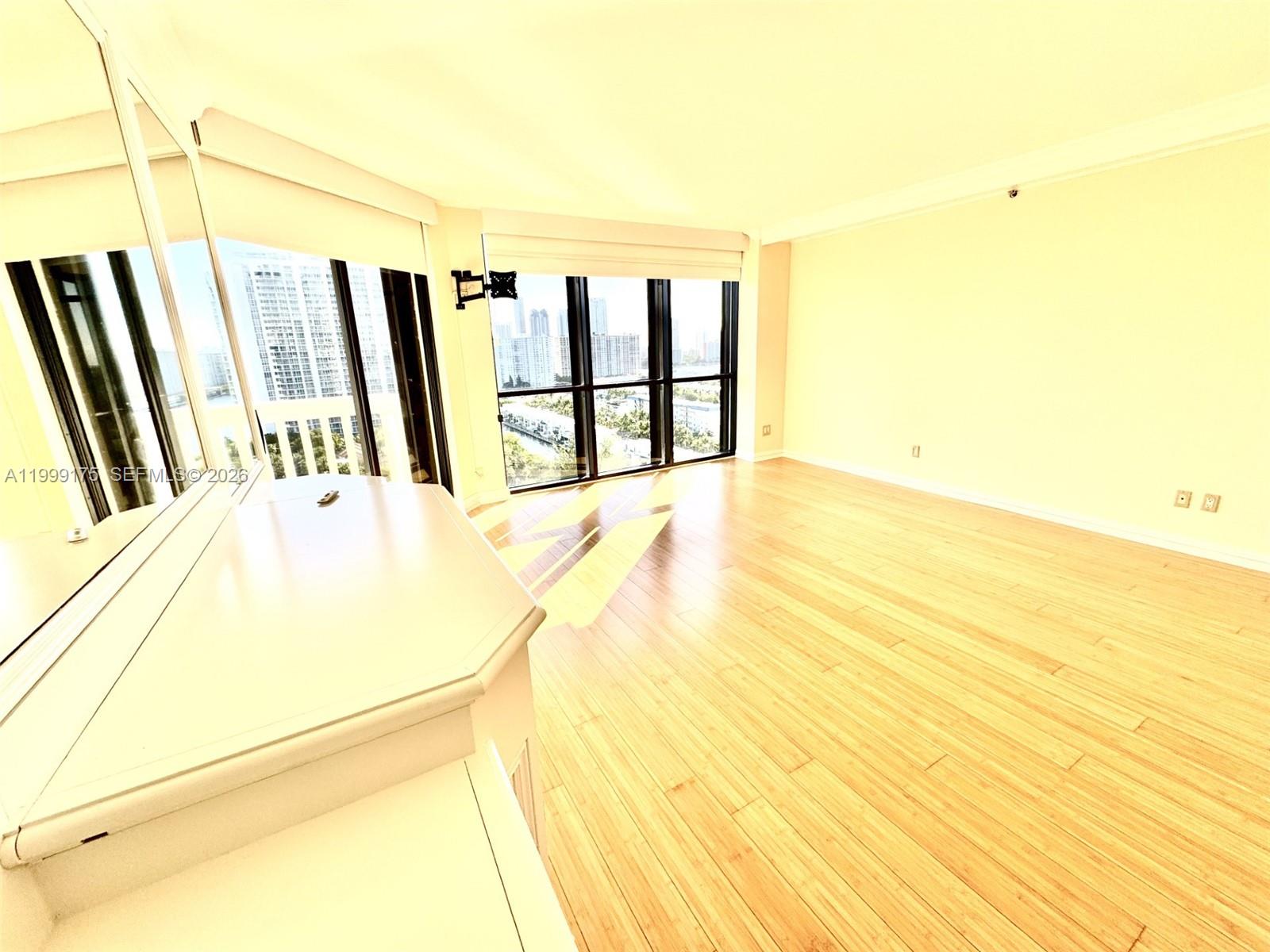2000 Island Blvd #1801, Aventura FL 33160