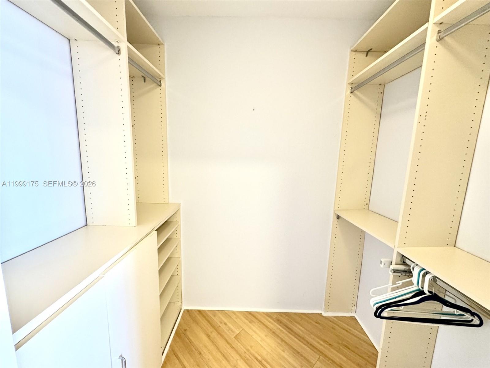 2000 Island Blvd #1801, Aventura FL 33160