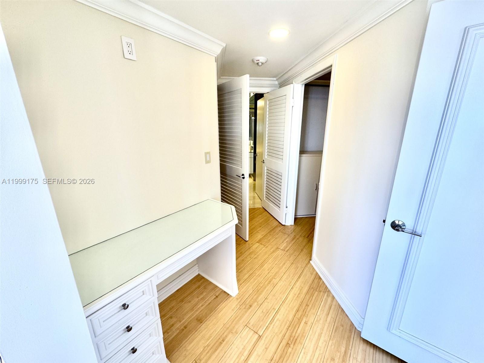 2000 Island Blvd #1801, Aventura FL 33160