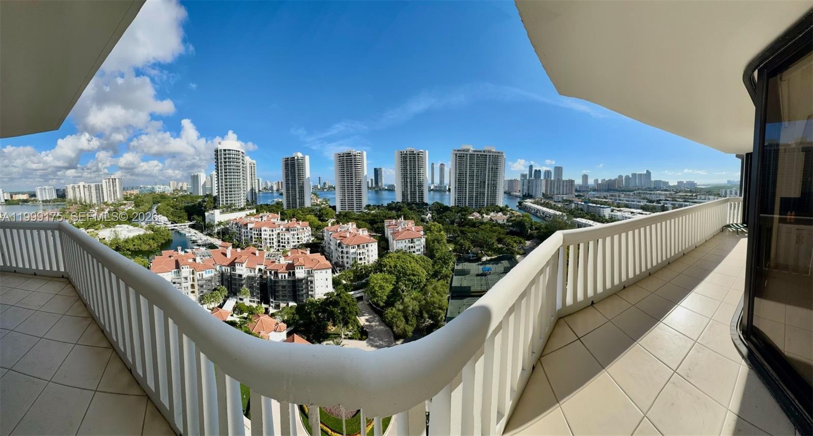 2000 Island Blvd #1801, Aventura FL 33160