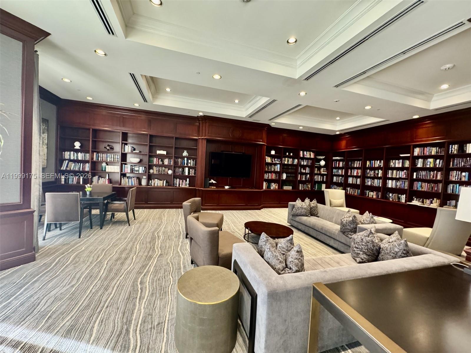 2000 Island Blvd #1801, Aventura FL 33160