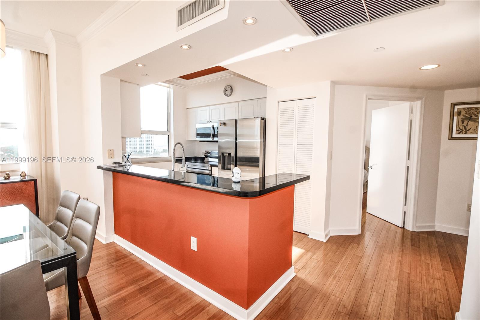 19501 W Country Club Dr #1014, Aventura FL 33180