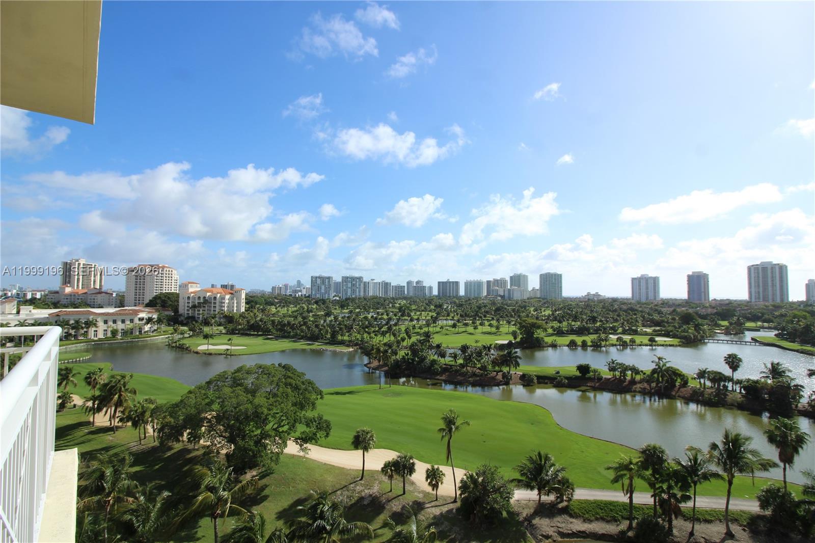 19501 W Country Club Dr #1014, Aventura FL 33180