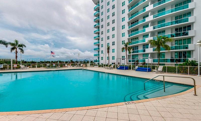 7900 Harbor Island Dr #610, North Bay Village FL 33141