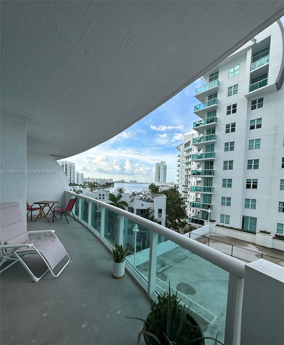 7900 Harbor Island Dr #610, North Bay Village FL 33141
