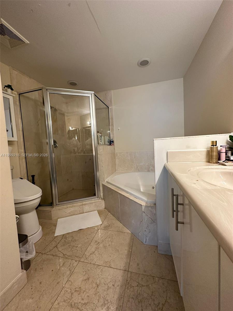 7900 Harbor Island Dr #610, North Bay Village FL 33141
