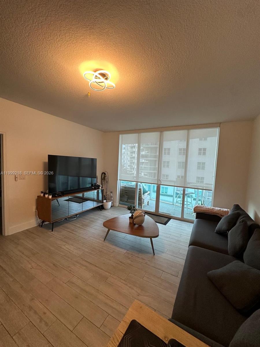 7900 Harbor Island Dr #610, North Bay Village FL 33141