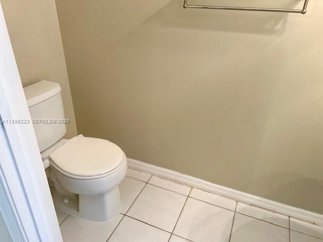 16648 Hemingway Dr, Weston FL 33326
