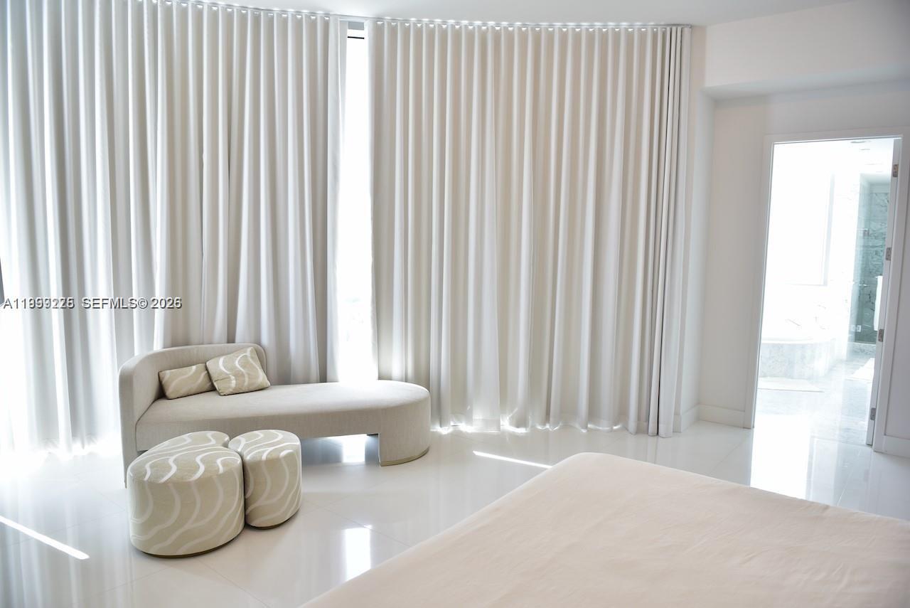 17475 Collins Ave #2802, Sunny Isles Beach FL 33160