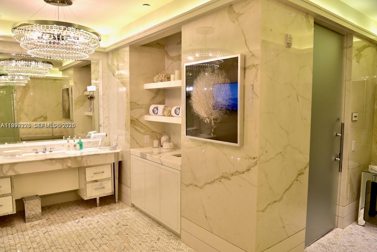 17475 Collins Ave #2802, Sunny Isles Beach FL 33160