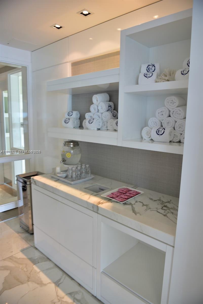17475 Collins Ave #2802, Sunny Isles Beach FL 33160