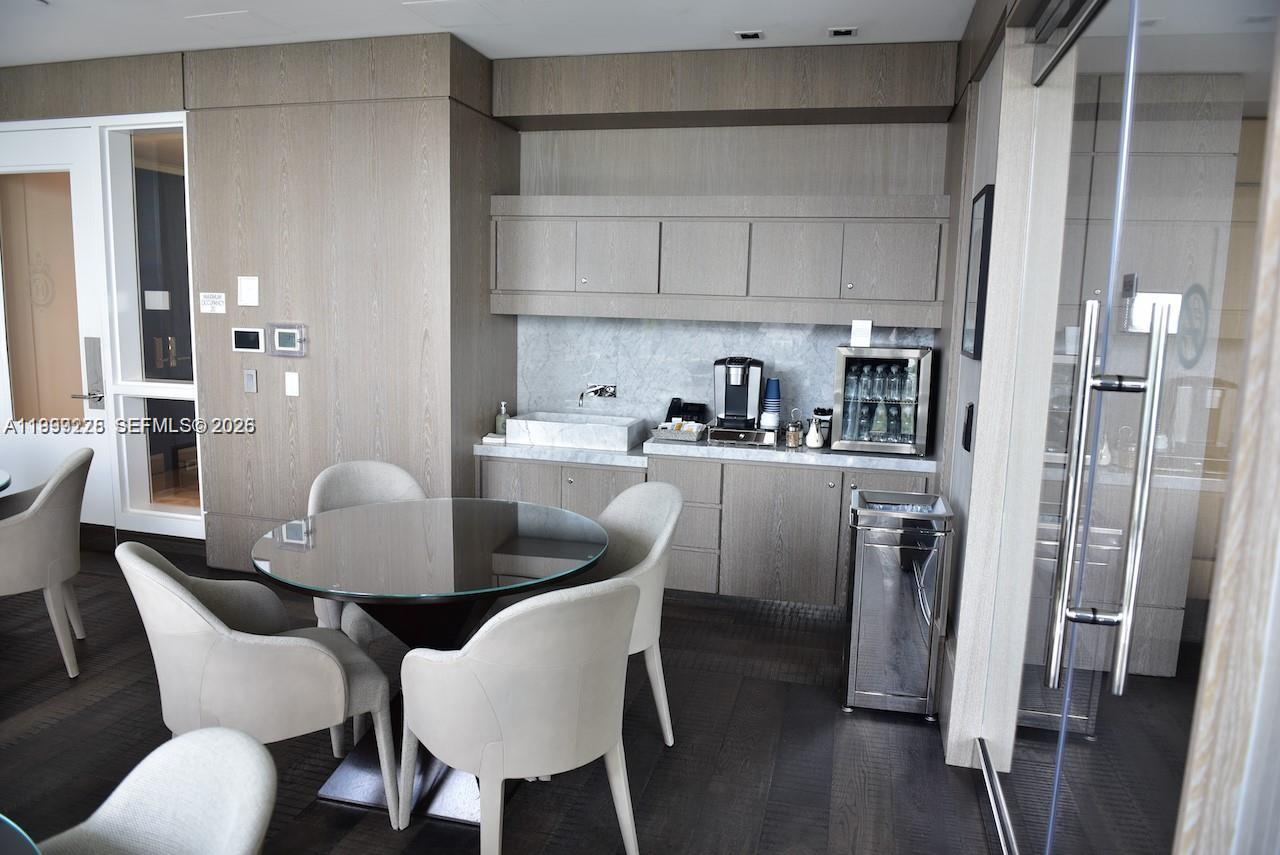 17475 Collins Ave #2802, Sunny Isles Beach FL 33160
