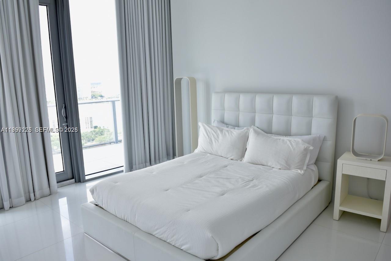 17475 Collins Ave #2802, Sunny Isles Beach FL 33160