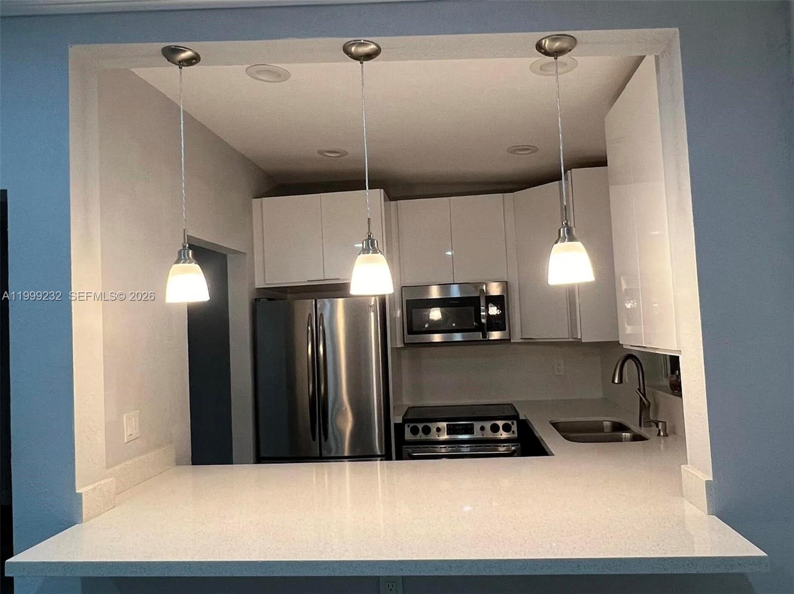 3681 NE 170th St #4, North Miami Beach FL 33160