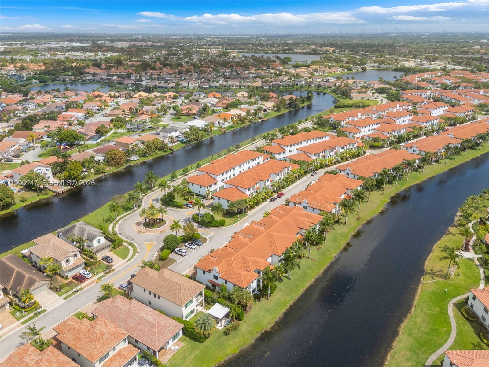 11778 SW 13th Ln, Pembroke Pines FL 33025